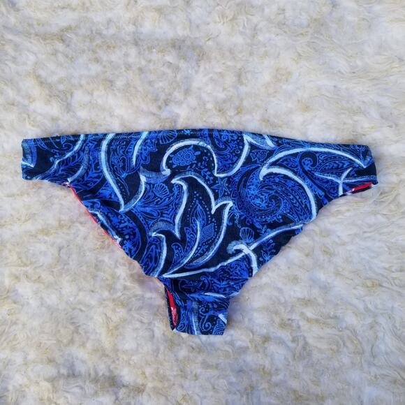 Turtle Print Reversible Bikini Bottom Vera Bradley Ella Size 16/18 Red Blue NWOT - Picture 4 of 8